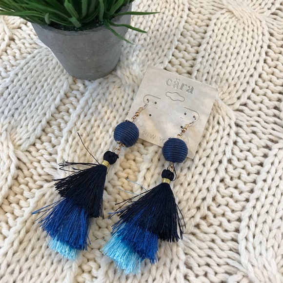 Cara Jewelry - Cara Tassel Earrings Dark Blue/Light Blue